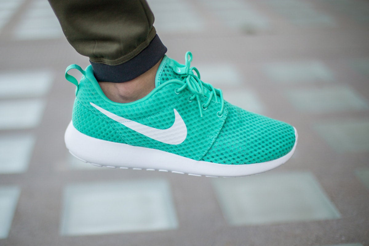 Nike roshe teal new arrivals
